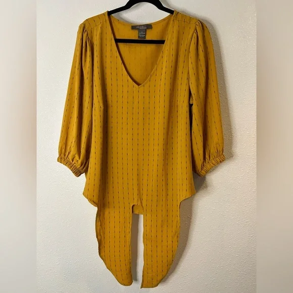 Olivia and Martin Mustard Yellow V-Neck Tie-Front Blouse Size 1X - Picture 2 of 7